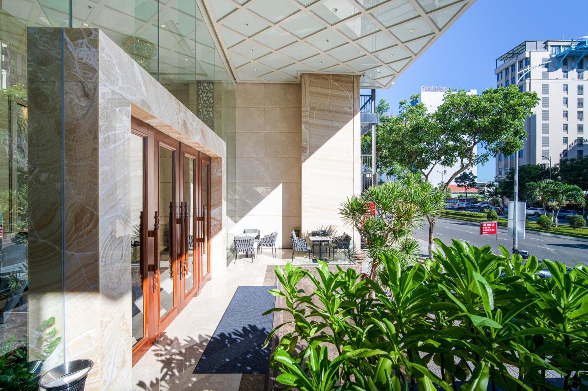 Luxtery Hotel & Spa Đà Nẵng Kültér fotó
